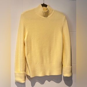 Zara light yellow lovely high neck sweater(XL)